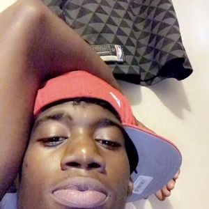 Meet your Posher, Dena